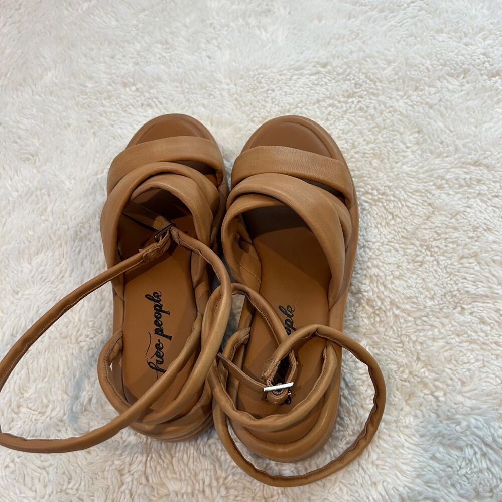 Free People Harper Platform Puffy Ankle Strap Sandal Leather Tan 39.5 Boho Indie - Picture 2 of 6
